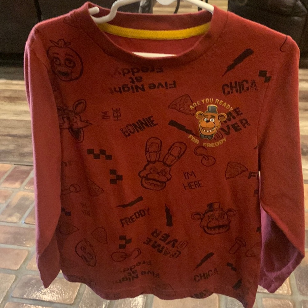 Five Nights at Freddy’s long sleeve T shirt. GUC.
